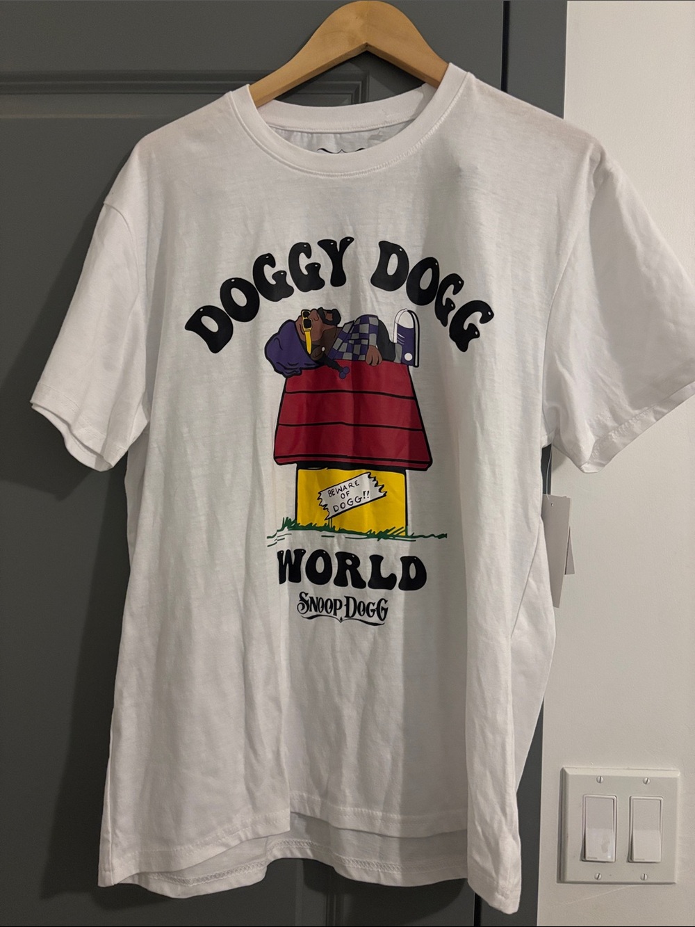 Dogg Supply by Snoop Dogg - Doggy Dogg World White Graphic Tee